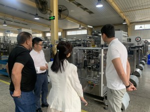 customer visit in Jingwei Machine-2